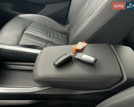 Серый Ауди E-Tron, объемом двигателя 0 л и пробегом 124 тыс. км за 22800 $, фото 7 на Automoto.ua