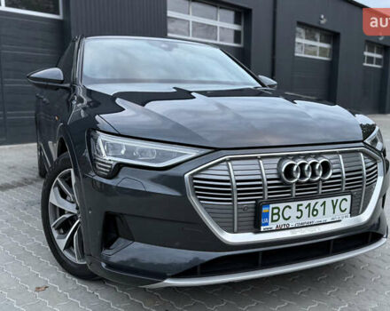 Сірий Ауді E-Tron, об'ємом двигуна 0 л та пробігом 190 тис. км за 26900 $, фото 5 на Automoto.ua
