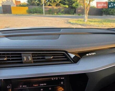 Серый Ауди E-Tron, объемом двигателя 0 л и пробегом 172 тыс. км за 30999 $, фото 39 на Automoto.ua