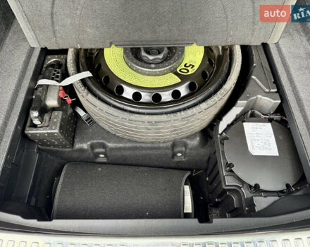 Серый Ауди E-Tron, объемом двигателя 0 л и пробегом 126 тыс. км за 29200 $, фото 41 на Automoto.ua