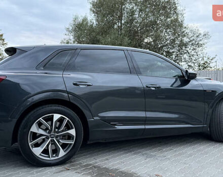 Сірий Ауді E-Tron, об'ємом двигуна 0 л та пробігом 190 тис. км за 26900 $, фото 13 на Automoto.ua
