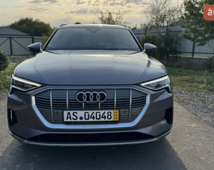 Серый Ауди E-Tron, объемом двигателя 0 л и пробегом 60 тыс. км за 32500 $, фото 8 на Automoto.ua