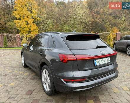 Серый Ауди E-Tron, объемом двигателя 0 л и пробегом 180 тыс. км за 26900 $, фото 5 на Automoto.ua