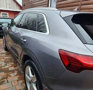 Серый Ауди E-Tron, объемом двигателя 0 л и пробегом 146 тыс. км за 21000 $, фото 11 на Automoto.ua