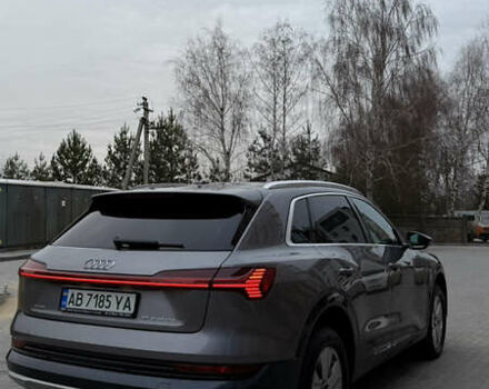 Сірий Ауді E-Tron, об'ємом двигуна 0 л та пробігом 75 тис. км за 34300 $, фото 11 на Automoto.ua