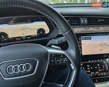 Серый Ауди E-Tron, объемом двигателя 0 л и пробегом 121 тыс. км за 27700 $, фото 27 на Automoto.ua