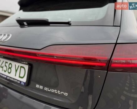 Серый Ауди E-Tron, объемом двигателя 0 л и пробегом 116 тыс. км за 25900 $, фото 11 на Automoto.ua