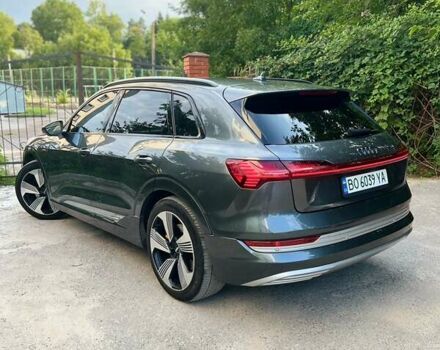 Серый Ауди E-Tron, объемом двигателя 0 л и пробегом 159 тыс. км за 25800 $, фото 10 на Automoto.ua