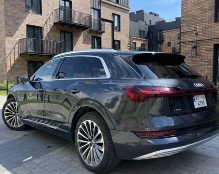 Сірий Ауді E-Tron, об'ємом двигуна 0 л та пробігом 69 тис. км за 33000 $, фото 5 на Automoto.ua