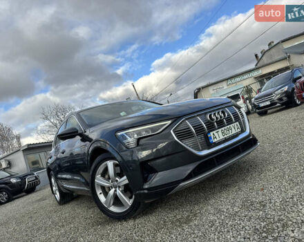 Серый Ауди E-Tron, объемом двигателя 0 л и пробегом 162 тыс. км за 20850 $, фото 1 на Automoto.ua