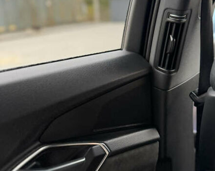 Сірий Ауді E-Tron, об'ємом двигуна 0 л та пробігом 75 тис. км за 34300 $, фото 44 на Automoto.ua