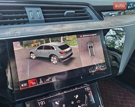 Серый Ауди E-Tron, объемом двигателя 0 л и пробегом 121 тыс. км за 27700 $, фото 36 на Automoto.ua