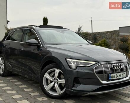 Серый Ауди E-Tron, объемом двигателя 0 л и пробегом 116 тыс. км за 25900 $, фото 5 на Automoto.ua
