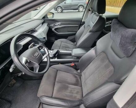 Сірий Ауді E-Tron, об'ємом двигуна 0 л та пробігом 98 тис. км за 30000 $, фото 14 на Automoto.ua