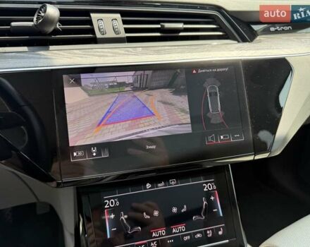 Сірий Ауді E-Tron, об'ємом двигуна 0 л та пробігом 88 тис. км за 34900 $, фото 31 на Automoto.ua