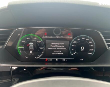 Серый Ауди E-Tron, объемом двигателя 0 л и пробегом 118 тыс. км за 31950 $, фото 23 на Automoto.ua