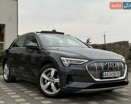 Серый Ауди E-Tron, объемом двигателя 0 л и пробегом 116 тыс. км за 25900 $, фото 8 на Automoto.ua