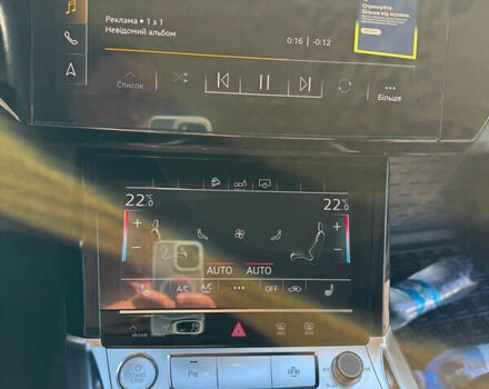 Серый Ауди E-Tron, объемом двигателя 0 л и пробегом 221 тыс. км за 21600 $, фото 8 на Automoto.ua