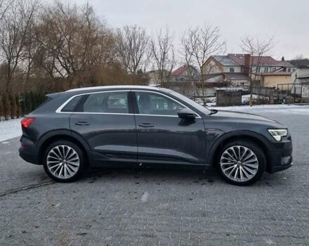 Сірий Ауді E-Tron, об'ємом двигуна 0 л та пробігом 98 тис. км за 30000 $, фото 4 на Automoto.ua