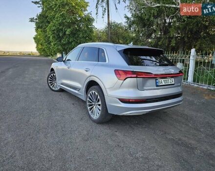 Серый Ауди E-Tron, объемом двигателя 0 л и пробегом 121 тыс. км за 27700 $, фото 18 на Automoto.ua