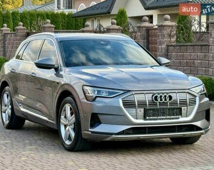 Ауді E-Tron 2019 у Рівному на Automoto.ua Сірий Ауді E-Tron, об'ємом двигуна 0 л та пробігом 139 тис. км за 26900 $, фото 5 на Automoto.ua