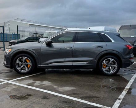 Серый Ауди E-Tron, объемом двигателя 0 л и пробегом 86 тыс. км за 33000 $, фото 5 на Automoto.ua