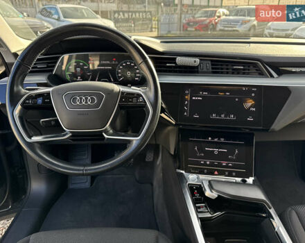 Серый Ауди E-Tron, объемом двигателя 0 л и пробегом 162 тыс. км за 20850 $, фото 41 на Automoto.ua