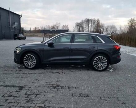 Сірий Ауді E-Tron, об'ємом двигуна 0 л та пробігом 98 тис. км за 30000 $, фото 8 на Automoto.ua