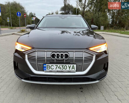 Сірий Ауді E-Tron, об'ємом двигуна 0 л та пробігом 42 тис. км за 34500 $, фото 16 на Automoto.ua
