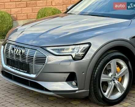 Ауді E-Tron 2019 у Рівному на Automoto.ua Сірий Ауді E-Tron, об'ємом двигуна 0 л та пробігом 139 тис. км за 26900 $, фото 8 на Automoto.ua