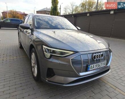 Сірий Ауді E-Tron, об'ємом двигуна 0 л та пробігом 128 тис. км за 29500 $, фото 8 на Automoto.ua
