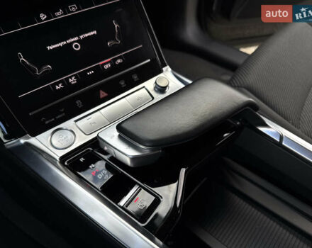 Серый Ауди E-Tron, объемом двигателя 0 л и пробегом 162 тыс. км за 20850 $, фото 28 на Automoto.ua