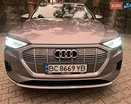 Серый Ауди E-Tron, объемом двигателя 0 л и пробегом 86 тыс. км за 31000 $, фото 10 на Automoto.ua