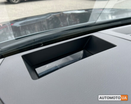 Сірий Ауді E-Tron, об'ємом двигуна 95 л та пробігом 65 тис. км за 33200 $, фото 24 на Automoto.ua