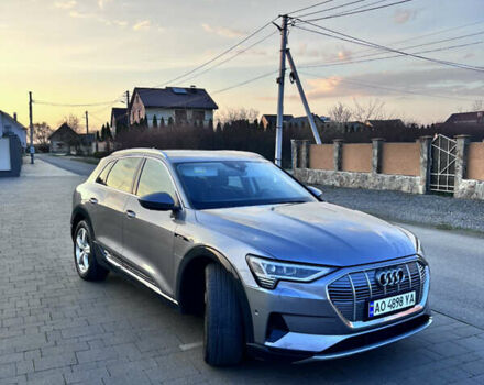 Серый Ауди E-Tron, объемом двигателя 0 л и пробегом 94 тыс. км за 33800 $, фото 32 на Automoto.ua