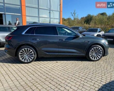 Сірий Ауді E-Tron, об'ємом двигуна 0 л та пробігом 66 тис. км за 32900 $, фото 7 на Automoto.ua