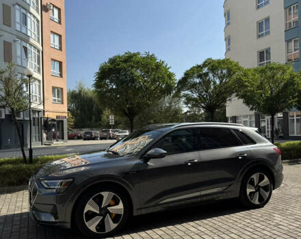 Серый Ауди E-Tron, объемом двигателя 0 л и пробегом 86 тыс. км за 33500 $, фото 3 на Automoto.ua