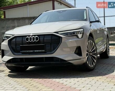 Сірий Ауді E-Tron, об'ємом двигуна 0 л та пробігом 88 тис. км за 34900 $, фото 1 на Automoto.ua