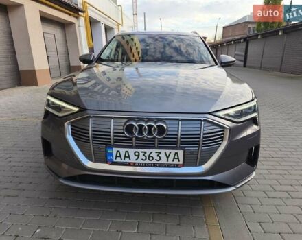 Сірий Ауді E-Tron, об'ємом двигуна 0 л та пробігом 128 тис. км за 29500 $, фото 1 на Automoto.ua