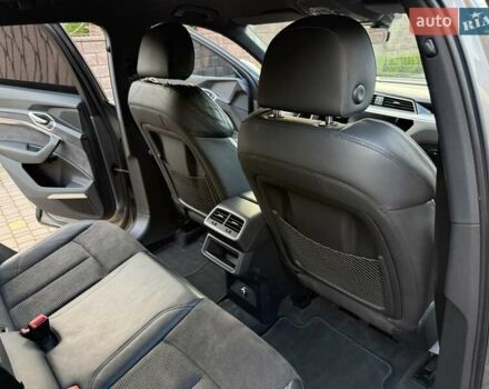 Ауді E-Tron 2019 у Рівному на Automoto.ua Сірий Ауді E-Tron, об'ємом двигуна 0 л та пробігом 139 тис. км за 26900 $, фото 49 на Automoto.ua