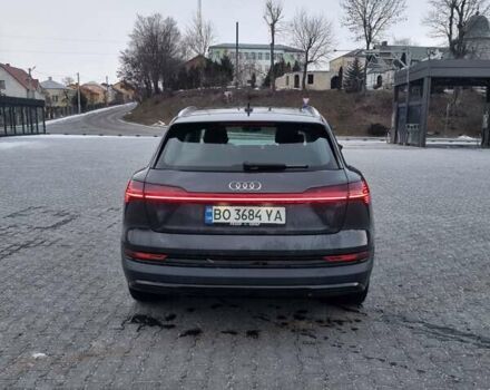 Сірий Ауді E-Tron, об'ємом двигуна 0 л та пробігом 98 тис. км за 30000 $, фото 6 на Automoto.ua