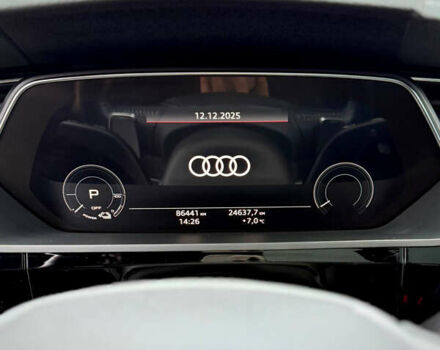 Серый Ауди E-Tron, объемом двигателя 0 л и пробегом 86 тыс. км за 33000 $, фото 31 на Automoto.ua