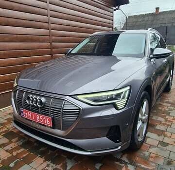 Серый Ауди E-Tron, объемом двигателя 0 л и пробегом 146 тыс. км за 21000 $, фото 6 на Automoto.ua