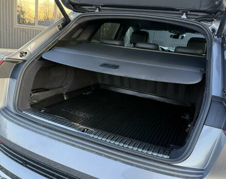 Серый Ауди E-Tron, объемом двигателя 0 л и пробегом 155 тыс. км за 27750 $, фото 40 на Automoto.ua