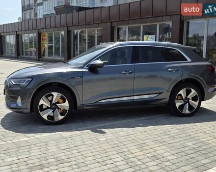 Сірий Ауді E-Tron, об'ємом двигуна 0 л та пробігом 99 тис. км за 30990 $, фото 20 на Automoto.ua