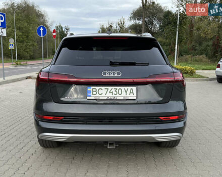 Сірий Ауді E-Tron, об'ємом двигуна 0 л та пробігом 42 тис. км за 34500 $, фото 7 на Automoto.ua