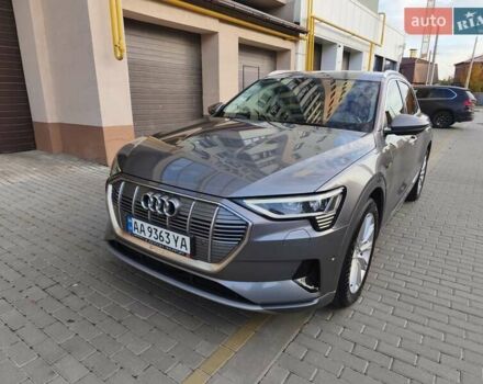 Сірий Ауді E-Tron, об'ємом двигуна 0 л та пробігом 128 тис. км за 29500 $, фото 9 на Automoto.ua