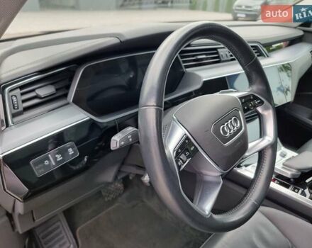 Серый Ауди E-Tron, объемом двигателя 0 л и пробегом 203 тыс. км за 19500 $, фото 25 на Automoto.ua