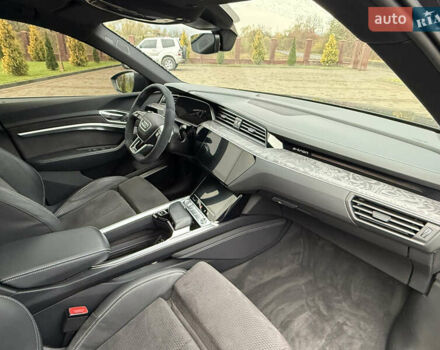 Серый Ауди E-Tron, объемом двигателя 0 л и пробегом 180 тыс. км за 26900 $, фото 29 на Automoto.ua