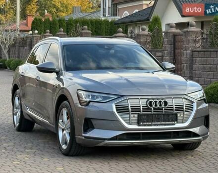 Ауді E-Tron 2019 у Рівному на Automoto.ua Сірий Ауді E-Tron, об'ємом двигуна 0 л та пробігом 139 тис. км за 26900 $, фото 4 на Automoto.ua